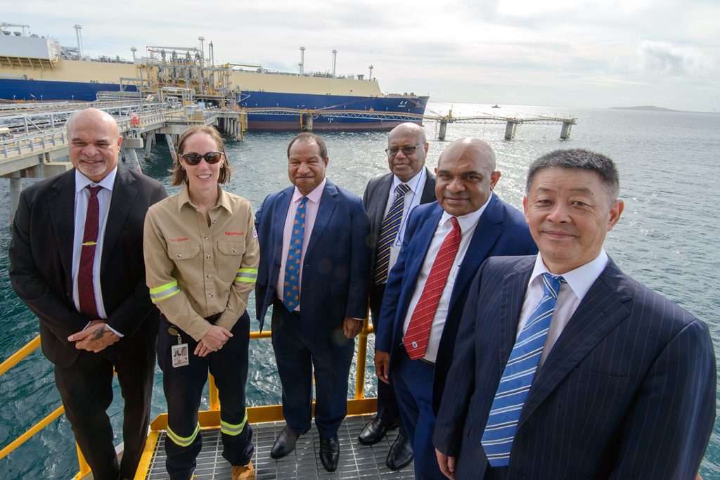 Caption 2 – (L-R) Deputy Prime Minister, Hon. John Rosso, ExxonMobil PNG Managing Director and Chairperson, Tera Shandro, Minister for State Owned Enterprise, Hon. William Duma, Petroleum Minister, Hon. Jimmy Maladina, Kumul Petroleum Holdings Limited Managing Director, Mr. Wapu Sonk and PetroChina International Managing Director, Mr. Li Shao-Lin at the PNG LNG Plant Site Marine Terminal to witness the loading of KPHL’s first LNG cargo being loaded. Photo credit: KPHL.