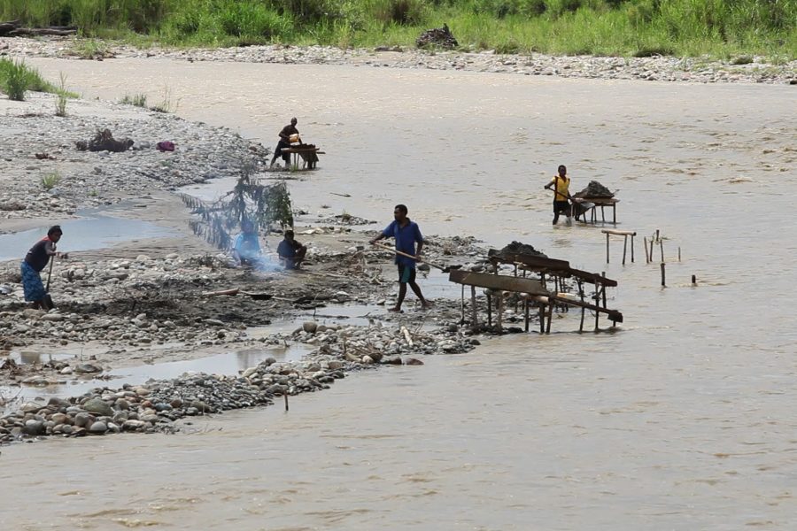 With gold prices at record highs and PNG’s alluvial mining revenue reaching K3.2 million in 2022, the country has seen a surge in small-scale mining—alongside a troubling rise in illegal and unregulated operations. File Picture of PNGCORE